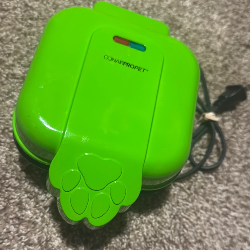 ConAir Propet Goodbone Dog Treat Maker - EUC